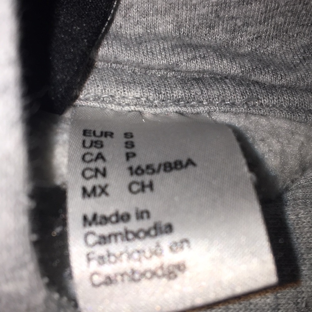 cropped hoodie - Picture 4 of 5